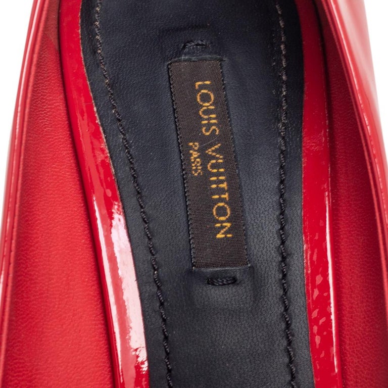 Louis Vuitton Red Patent Leather Betty Pumps Size 37 For Sale 2