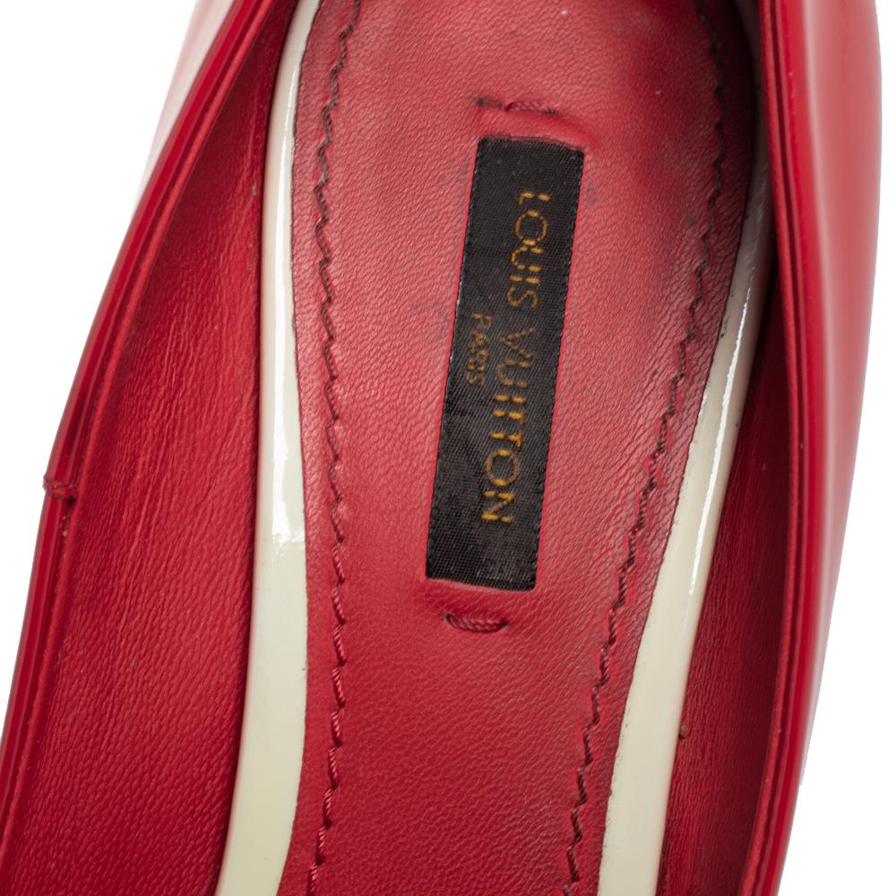 Louis Vuitton Red Patent Leather Eyeline Pointed Toe Pumps Size 38 1