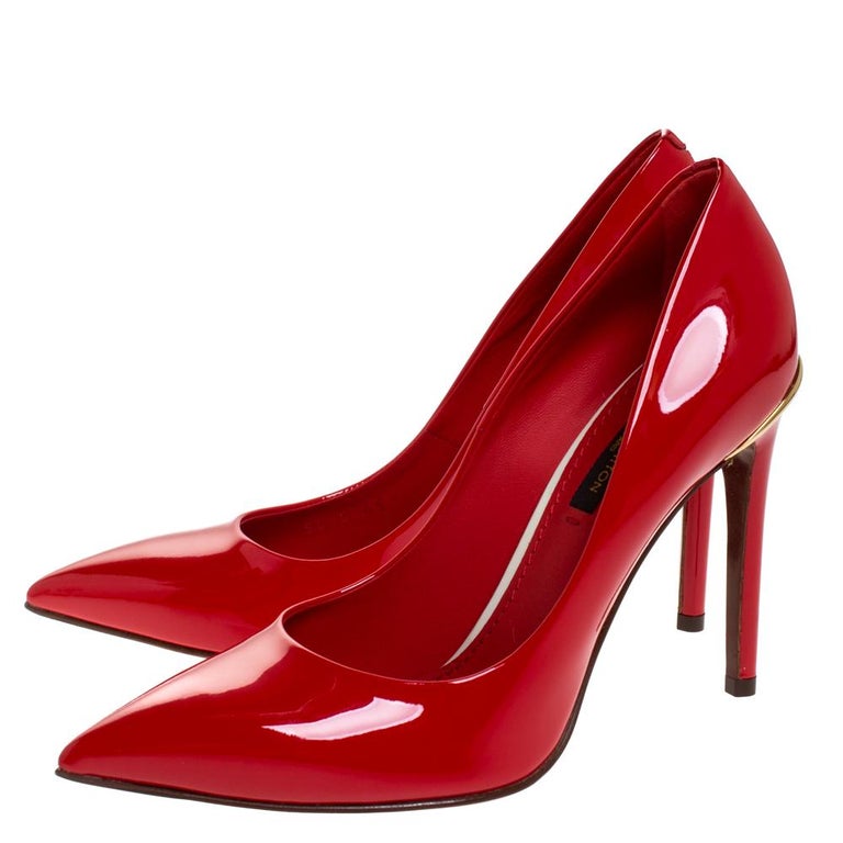 Louis Vuitton Red Patent Leather Eyeline Pumps Size 36 For Sale at ...