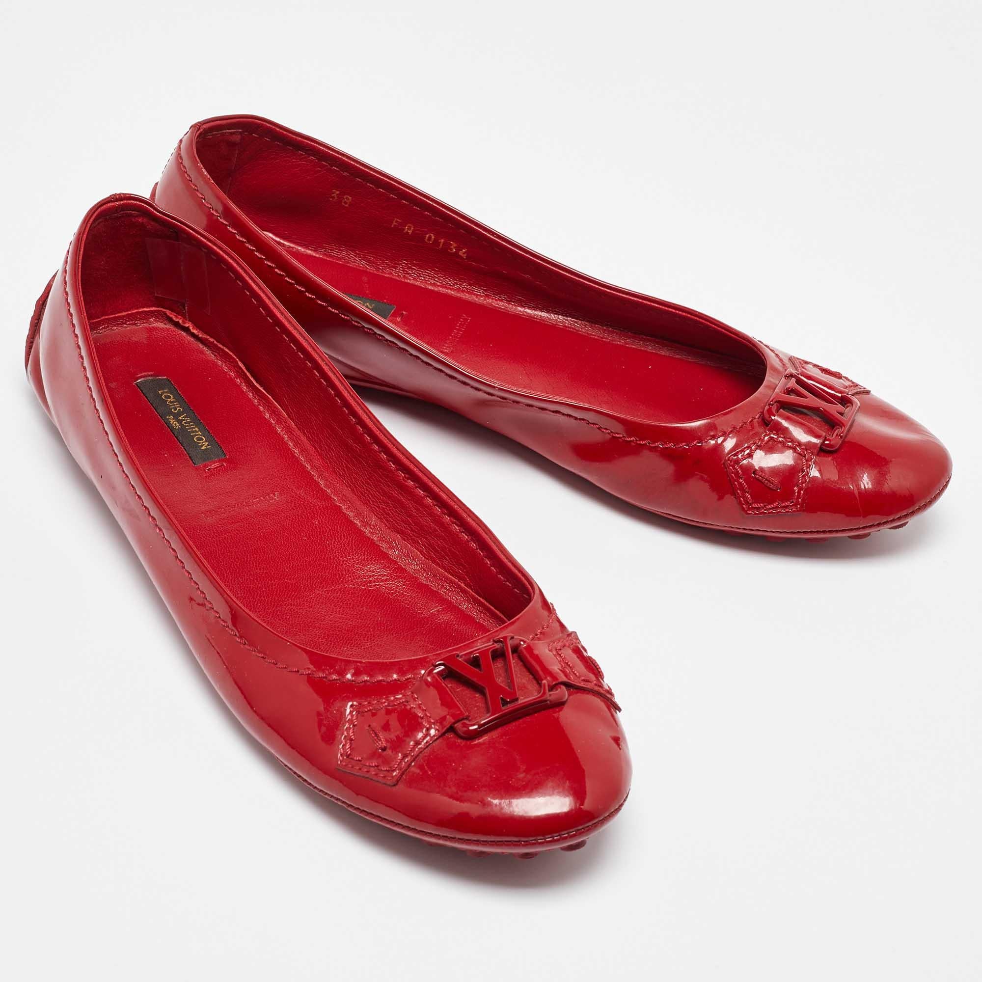 Women's Louis Vuitton Red Patent Leather Oxford Ballet Flats Size 38