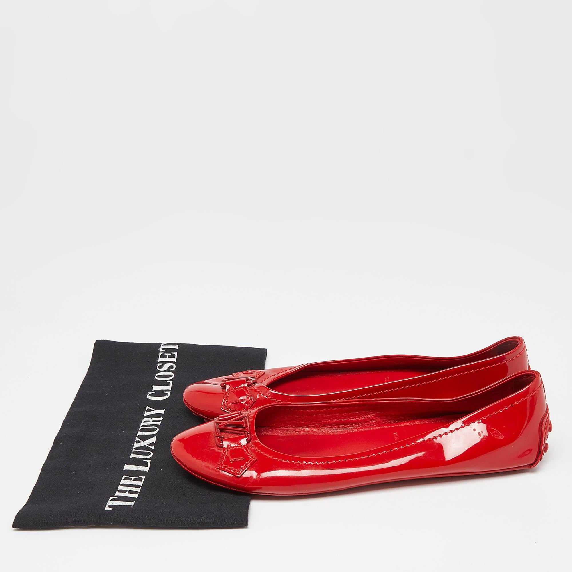 Louis Vuitton Red Patent Leather Oxford Ballet Flats Size 38 For Sale 4