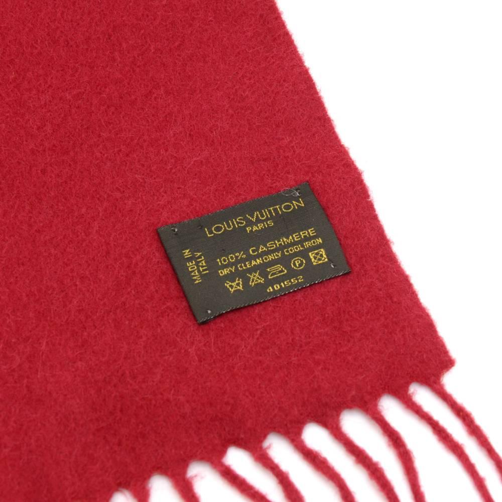 Louis Vuitton Red Perforated Cashmere Scarf In Good Condition For Sale In Fukuoka, Kyushu