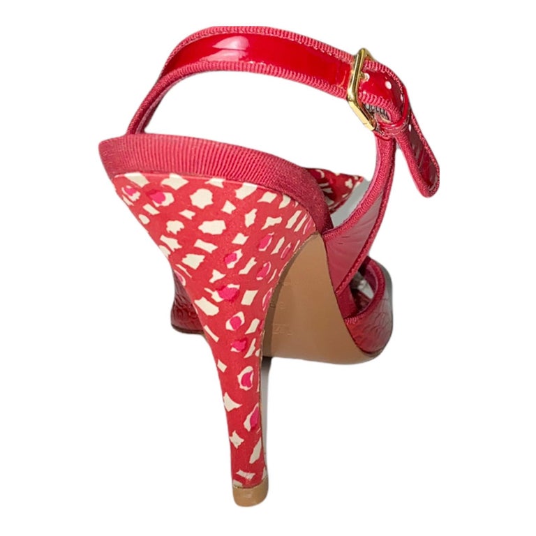 LOUIS VUITTON Red Satin Bow Exotic Peep Toe High Heel Sandals Lock Plate For Sale 2