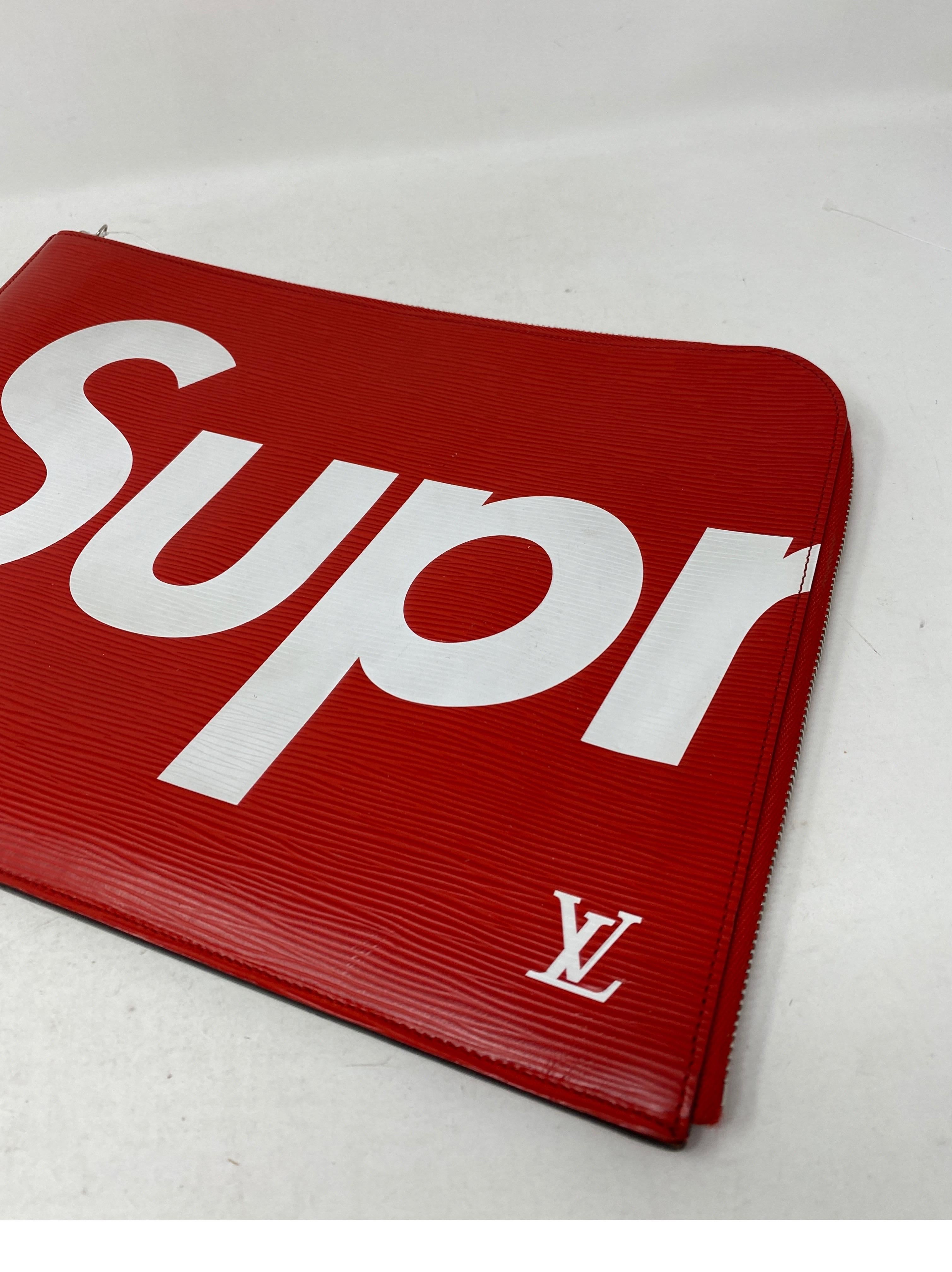 Louis Vuitton Red Supreme Clutch In Good Condition In Athens, GA