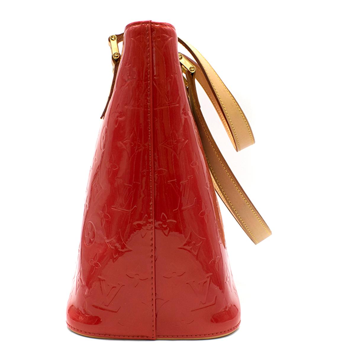 Louis Vuitton Red Vernis leather Houston tote bag & coin purse In Excellent Condition In London, GB