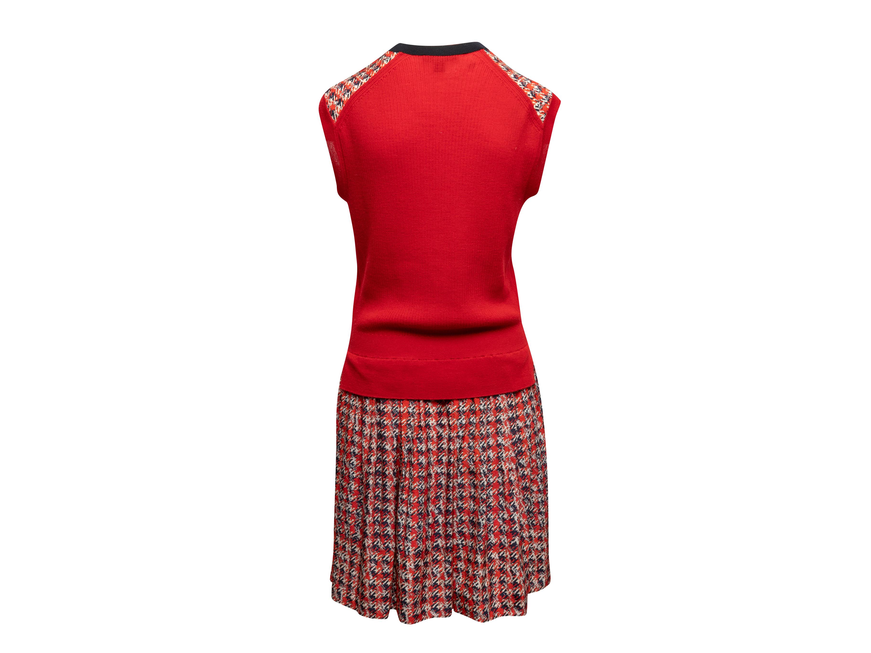 Women's Louis Vuitton Red Wool Knit and Multicolor Print Silk Dress For Sale