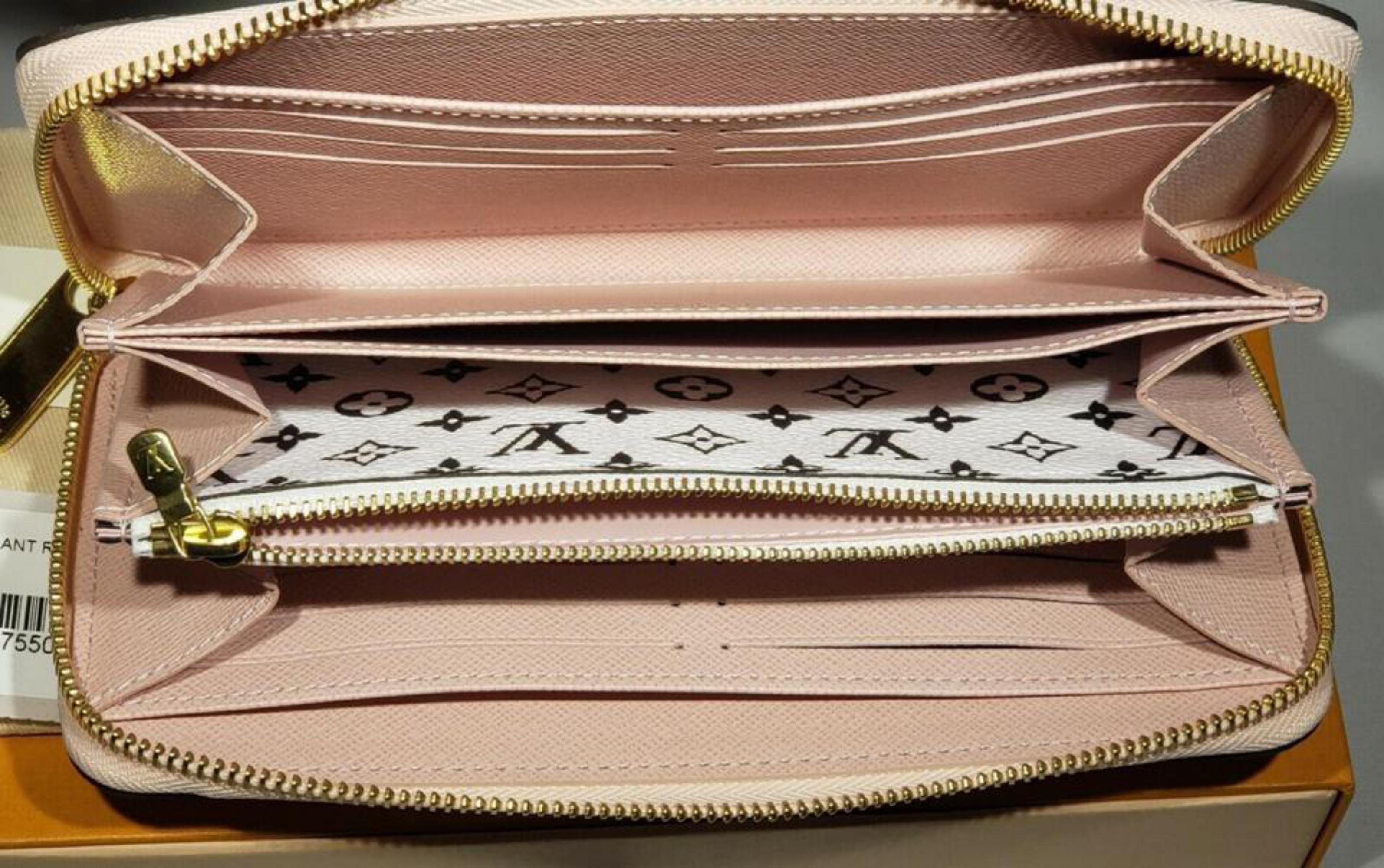 Louis Vuitton Red Zippy Limited Edition Runway Pink Giant Monogram 870624 Wallet In New Condition For Sale In Forest Hills, NY