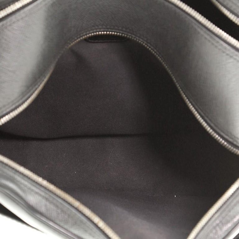 Louis Vuitton Reporter Bag Taiga Leather PM at 1stDibs