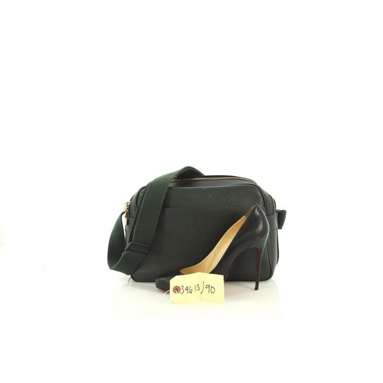 Louis Vuitton Reporter Bag Taiga Leather PM at 1stdibs