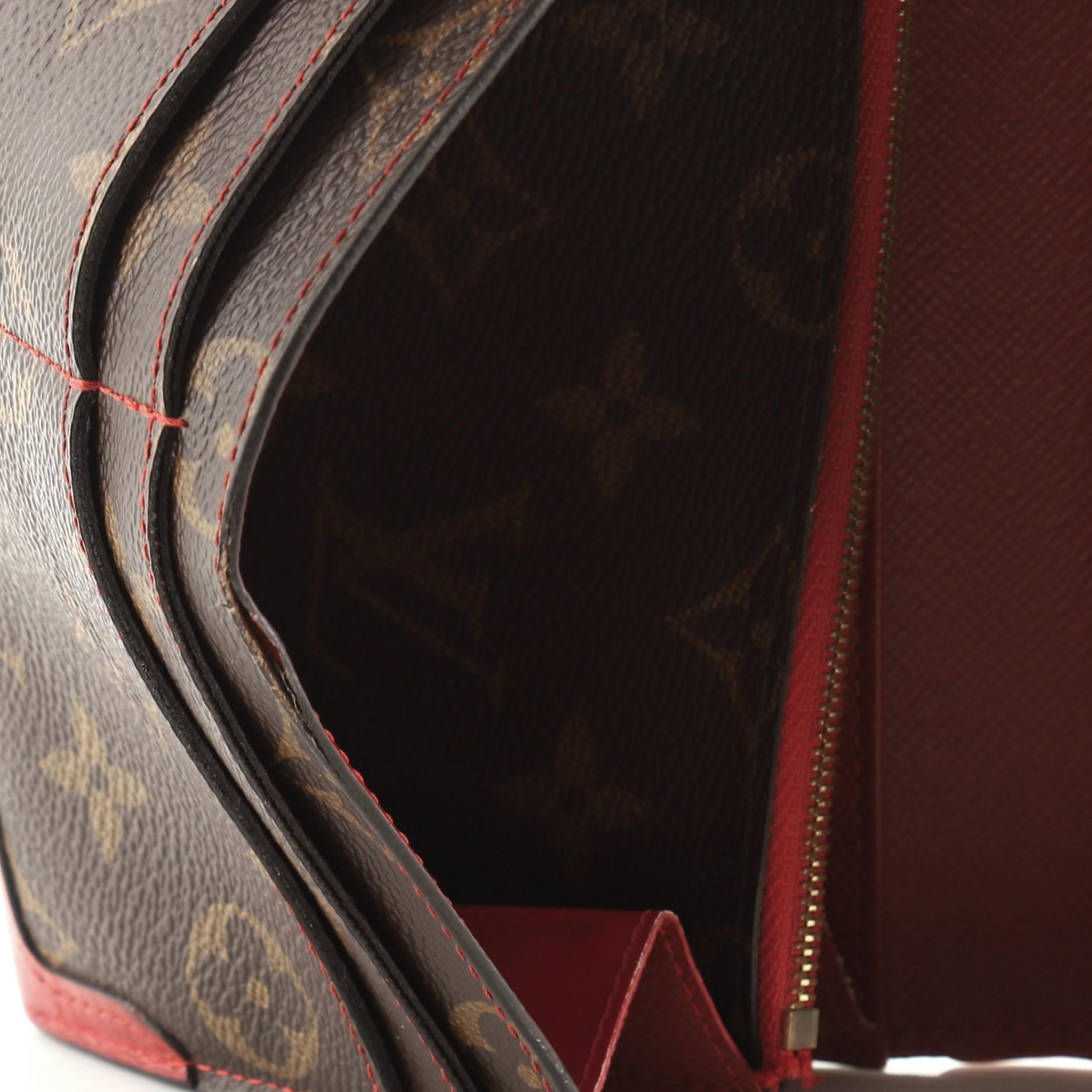 Louis Vuitton Retiro Sarah Wallet Monogram Canvas 3