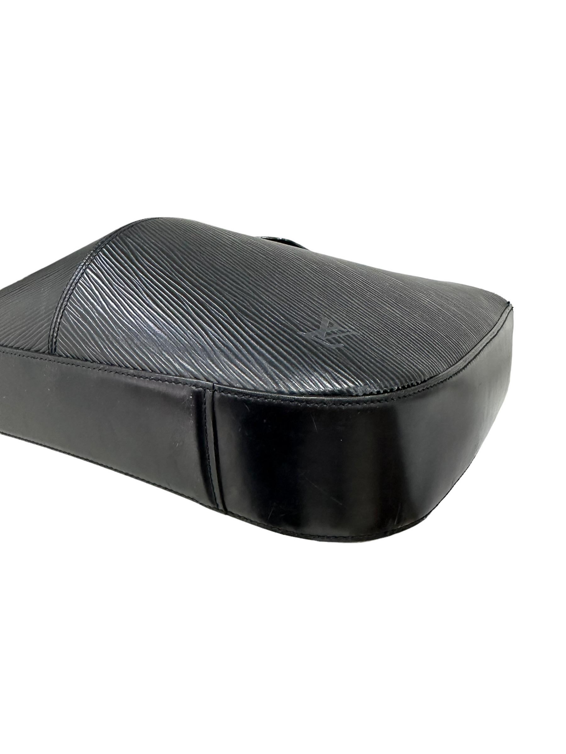 Louis Vuitton Rêverie Black Epi Shoulder Bag 9