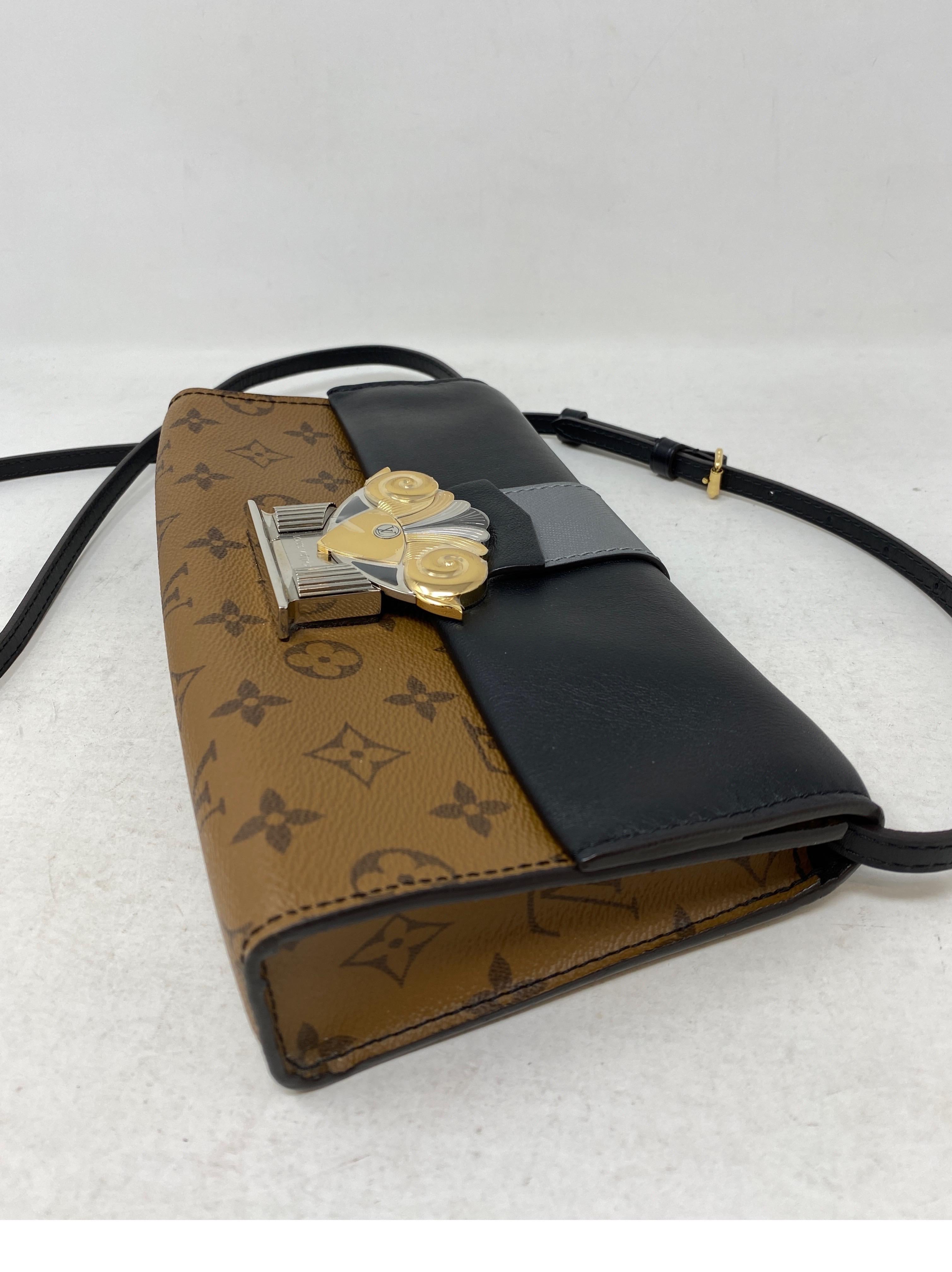 Louis Vuitton Reverse Clutch Evening Bag 6