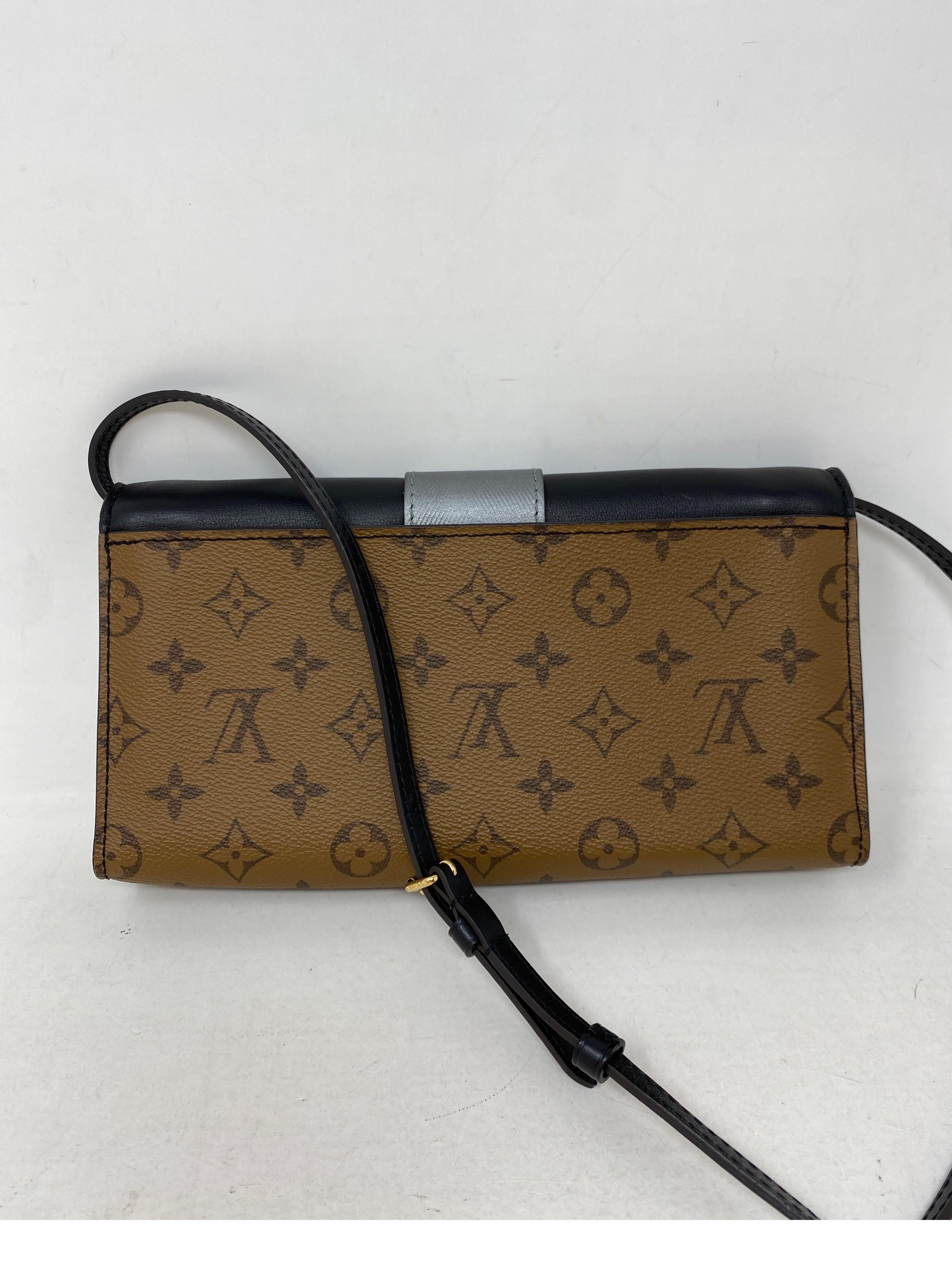 Louis Vuitton Reverse Clutch Evening Bag 7