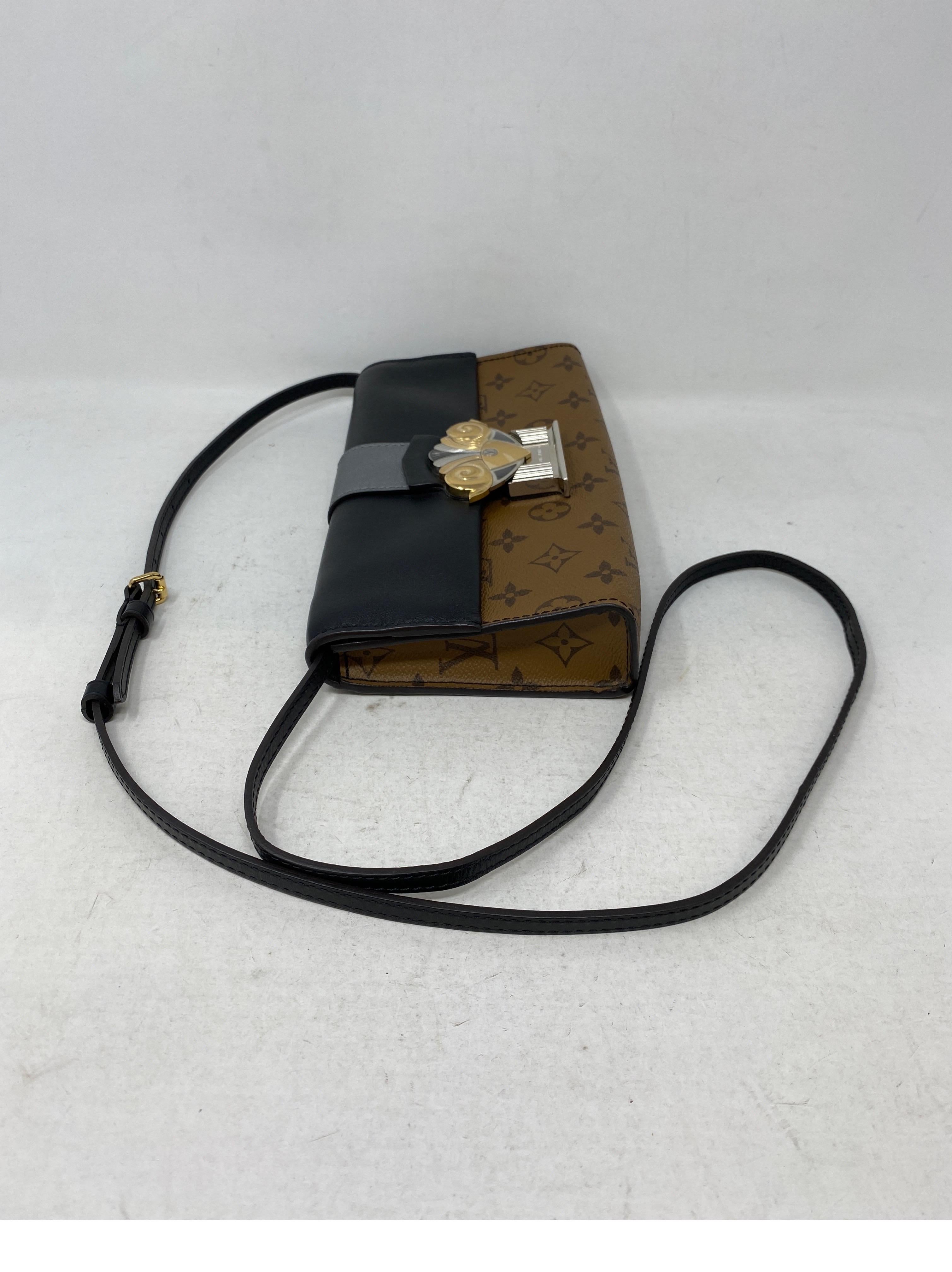 Louis Vuitton Reverse Clutch Evening Bag In New Condition In Athens, GA
