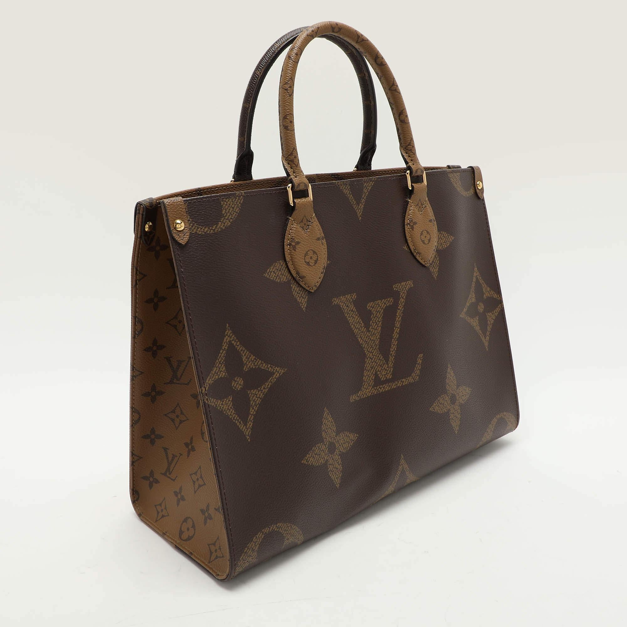 Louis Vuitton Reverse Monogram Canvas Giant Onthego MM Tasche (Schwarz)