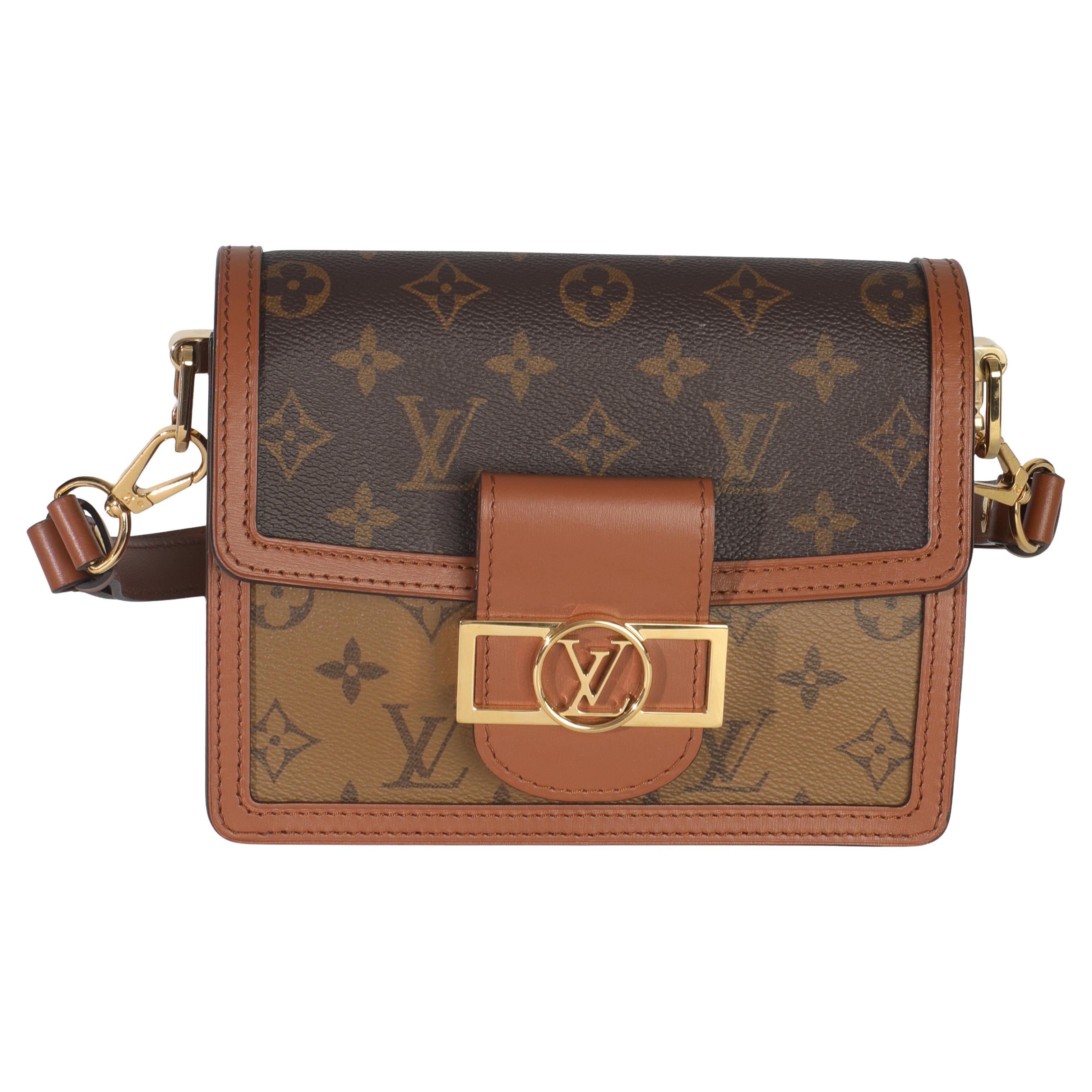Louis Vuitton Mini Dauphine en toile Monogram inversé en vente