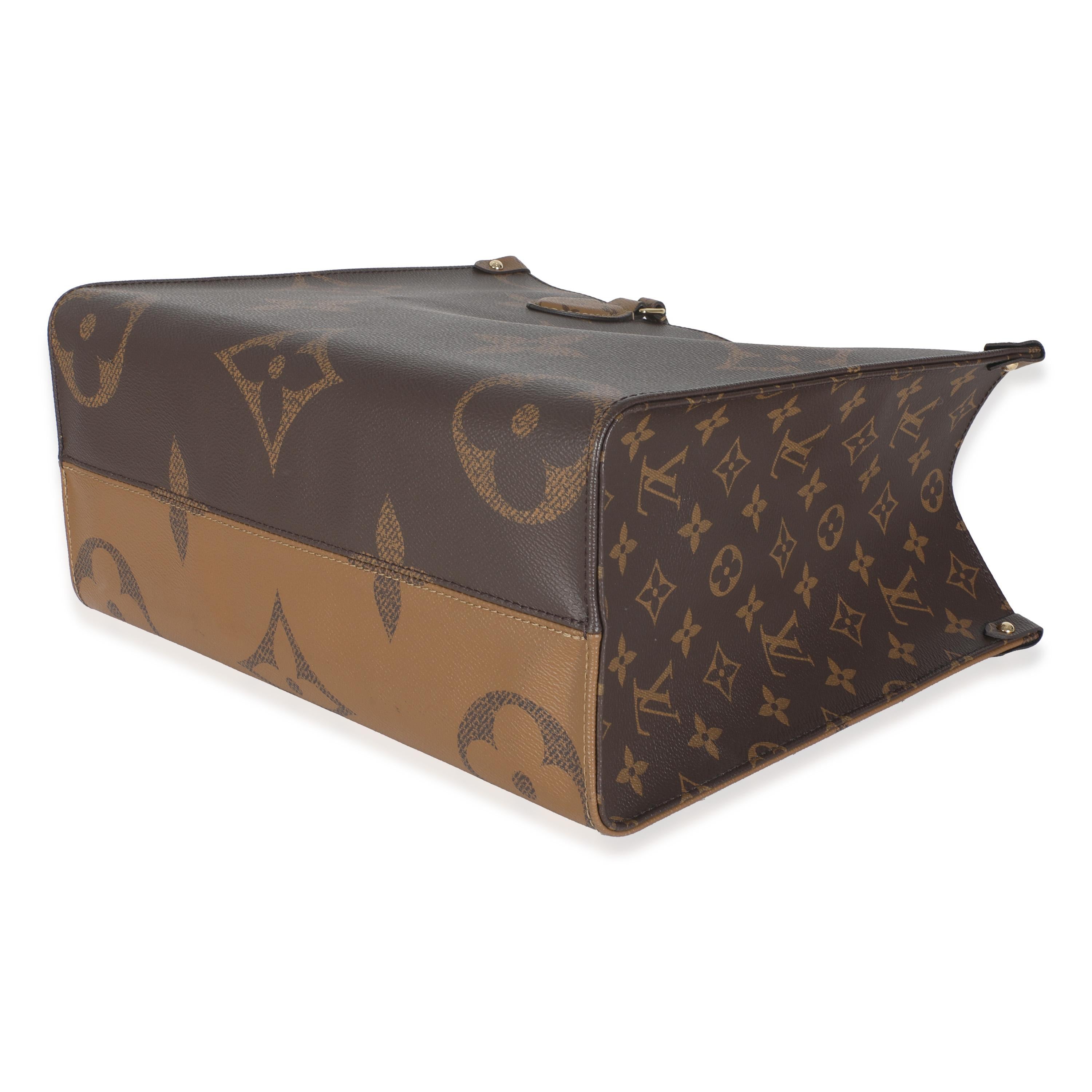 Monogrammiertes Onthego MM von Louis Vuitton aus Segeltuch im Zustand „Hervorragend“ im Angebot in New York, NY