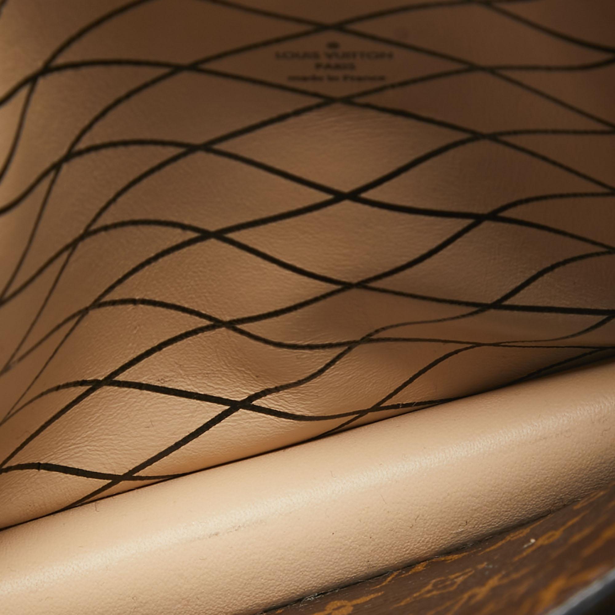 Louis Vuitton Trunk-Clutch aus Segeltuch mit umgekehrtem Monogramm im Angebot 6