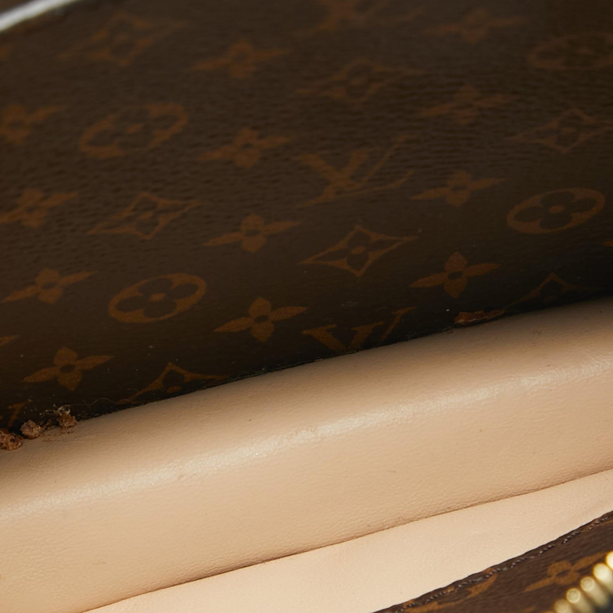 Louis Vuitton Trunk-Clutch aus Segeltuch mit umgekehrtem Monogramm im Angebot 5