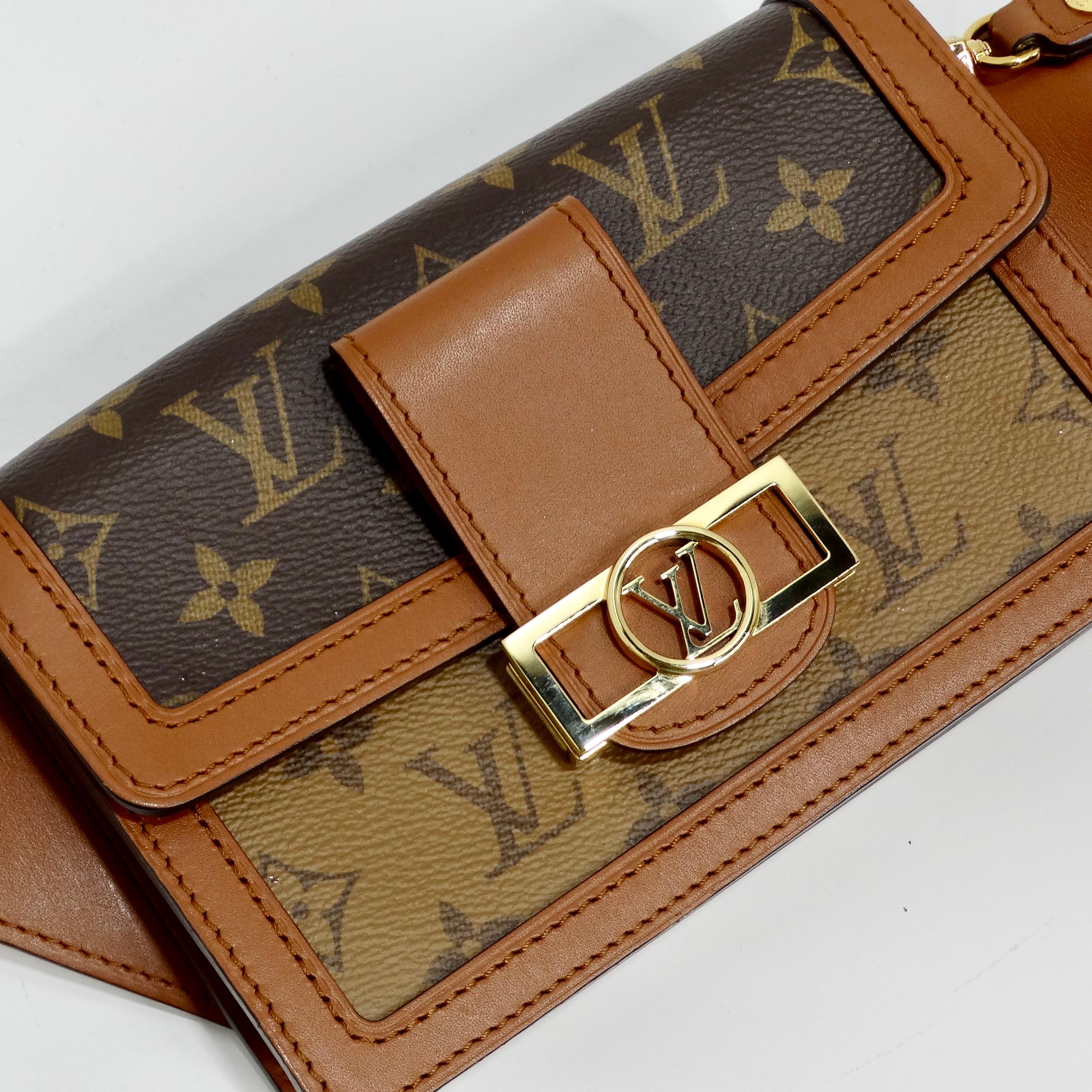 Louis Vuitton Reverse Monogram Dauphine Bumbag In Excellent Condition For Sale In Scottsdale, AZ