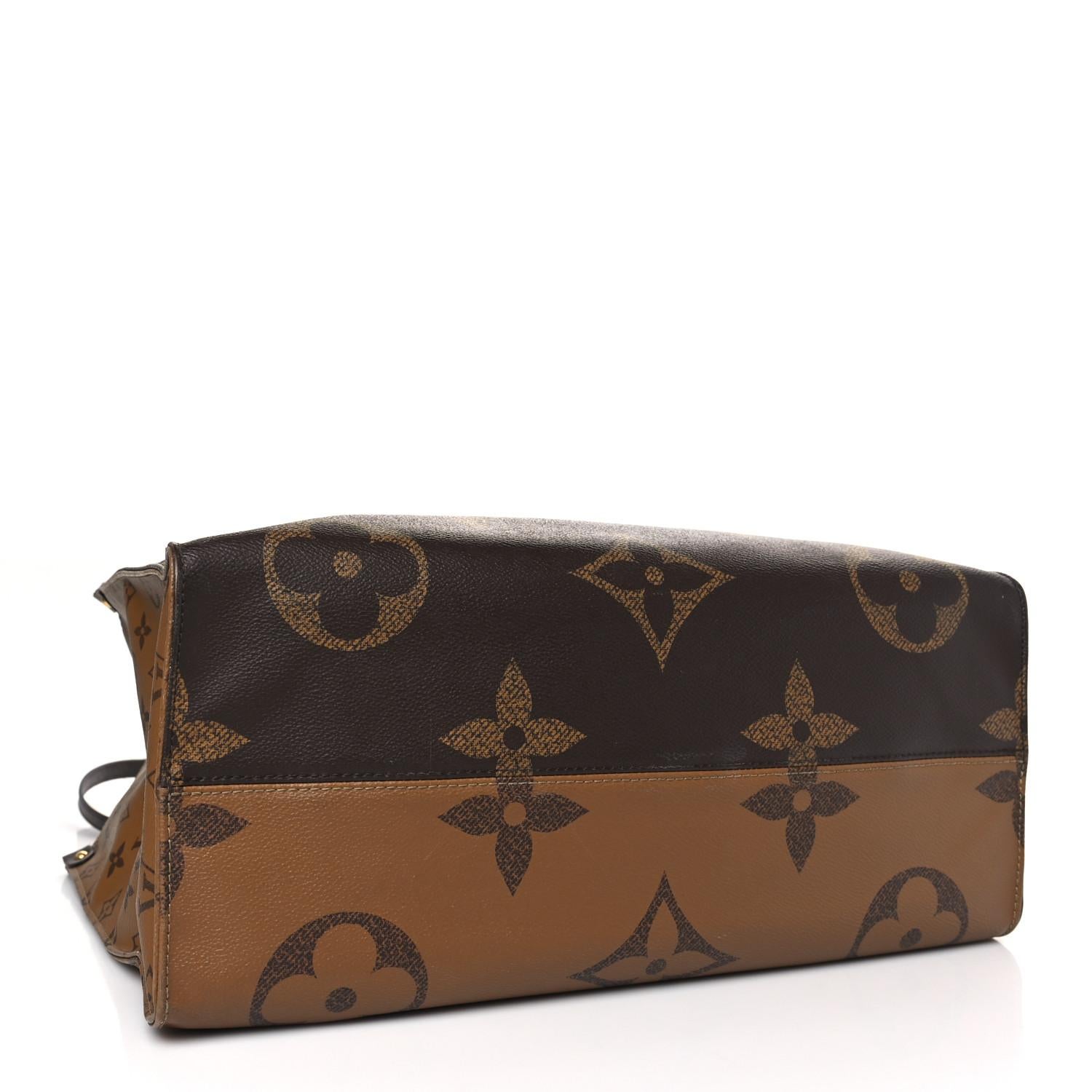 Louis Vuitton Reverse Monogram Giant Onthego GM Tote Bag In Good Condition For Sale In Montreal, Quebec