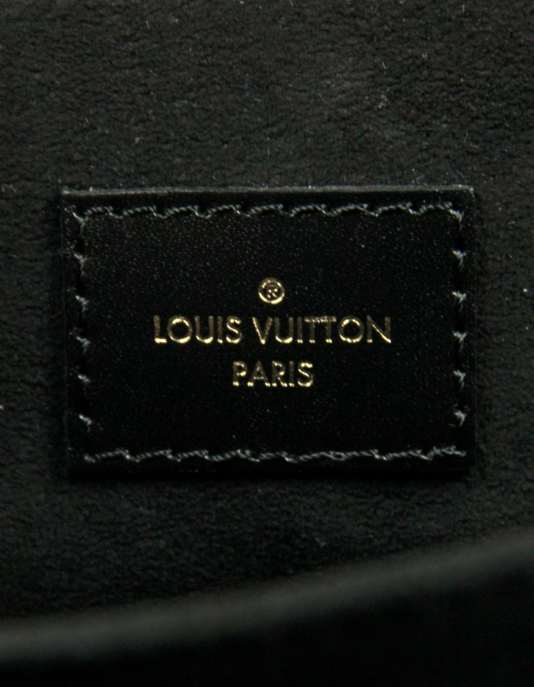 Louis Vuitton - Pochette Metis avec monogramme inversé en vente 3