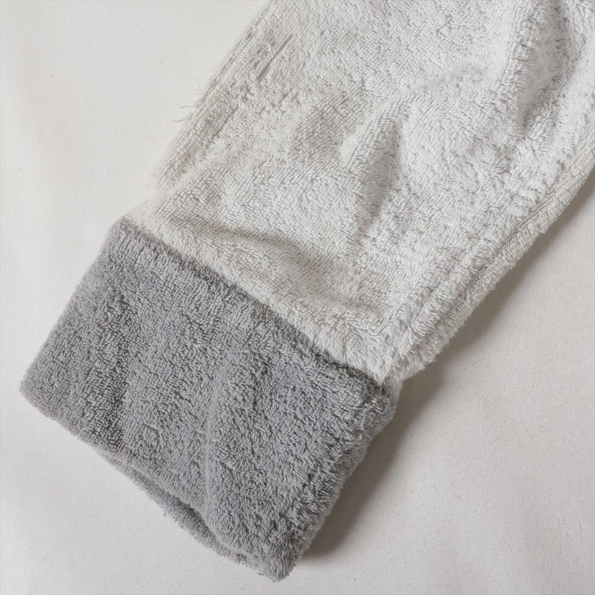 Louis Vuitton Reversible Cotton Bathrobe Gray x White 8