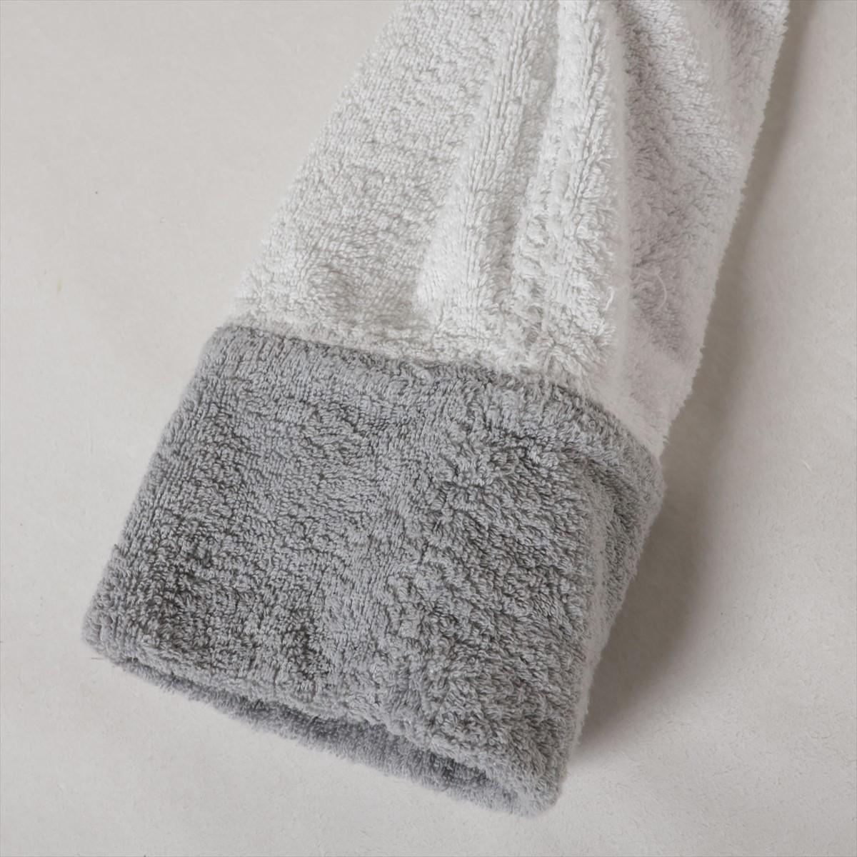 Louis Vuitton Reversible Cotton Bathrobe Gray x White 9