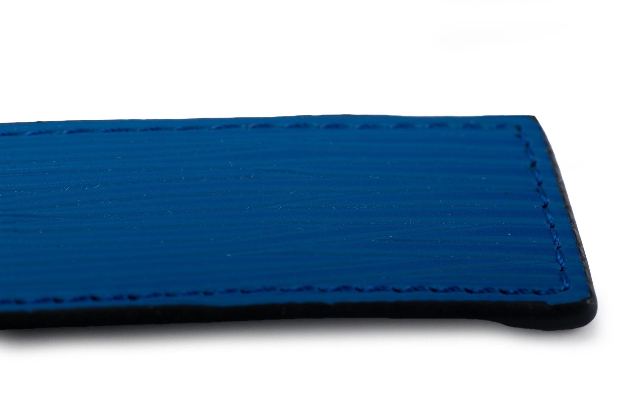 Louis Vuitton Wendbare Epi Schlüsselanhänger/Armband im Zustand „Hervorragend“ im Angebot in West Hollywood, CA