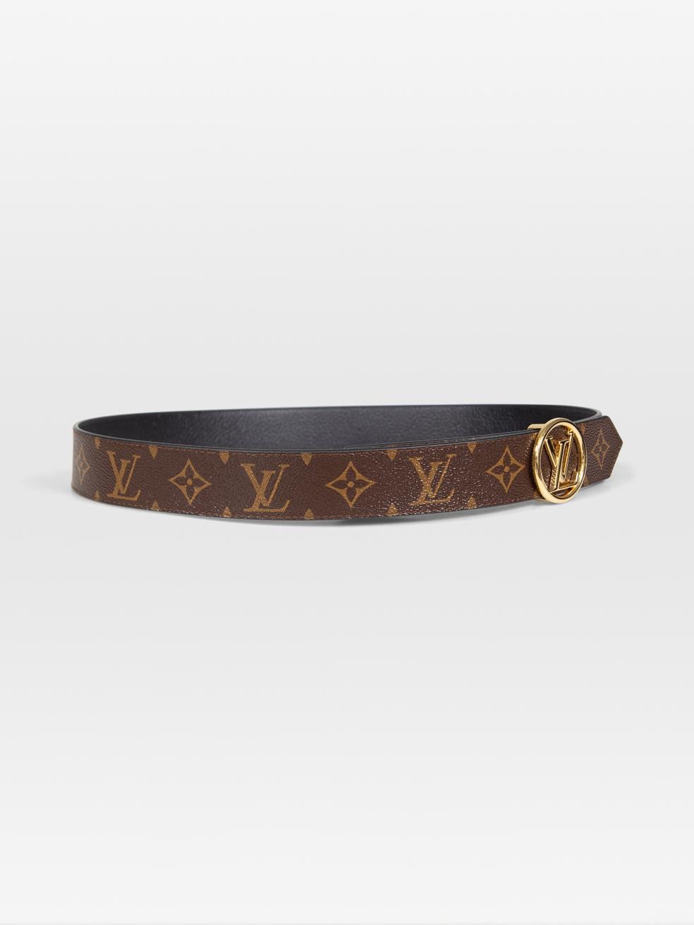 CONDITION is Very good. Minimal wear to the belt is evident. Light scratching on the buckle logo on this used Louis Vuitton designer resale item. This belt comes in the original dust bag.
 
 Details
 
 
 Model: LV Circle
 
 Multicolour- Brown and