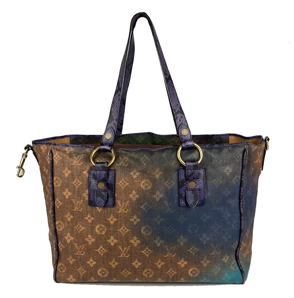 Louis Vuitton Richard Prince Blue Heartbreak Jokes Tote in good condition. Limited edition collab design featuring brown monogram canvas exterior with signature richard prince spray paint style colors throughout and lilac printed jokes text along