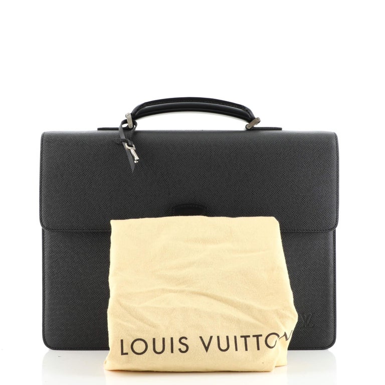 Louis Vuitton Robusto 2 Briefcase Taiga Leather at 1stDibs