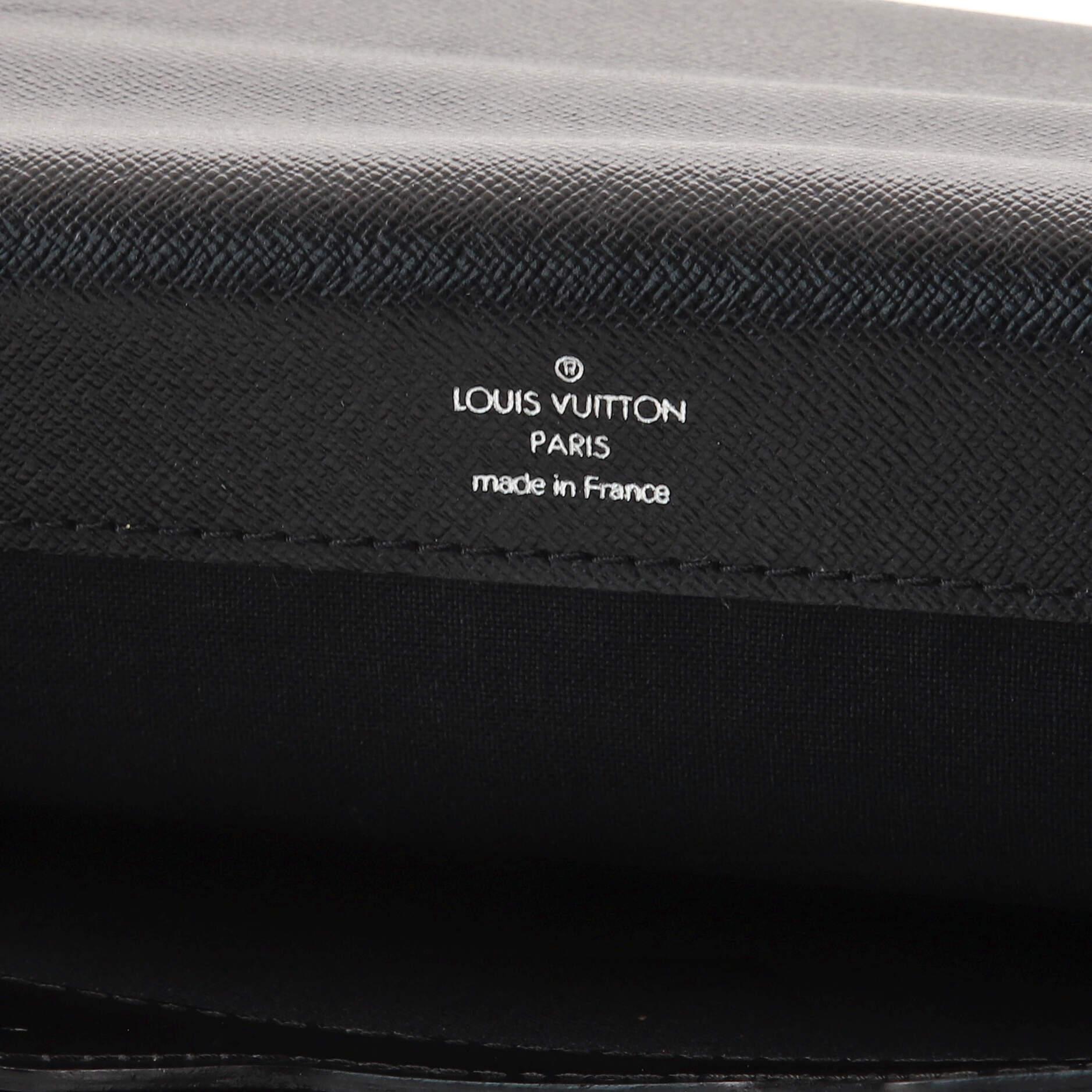 Louis Vuitton Robusto 2 Briefcase Taiga Leather 1