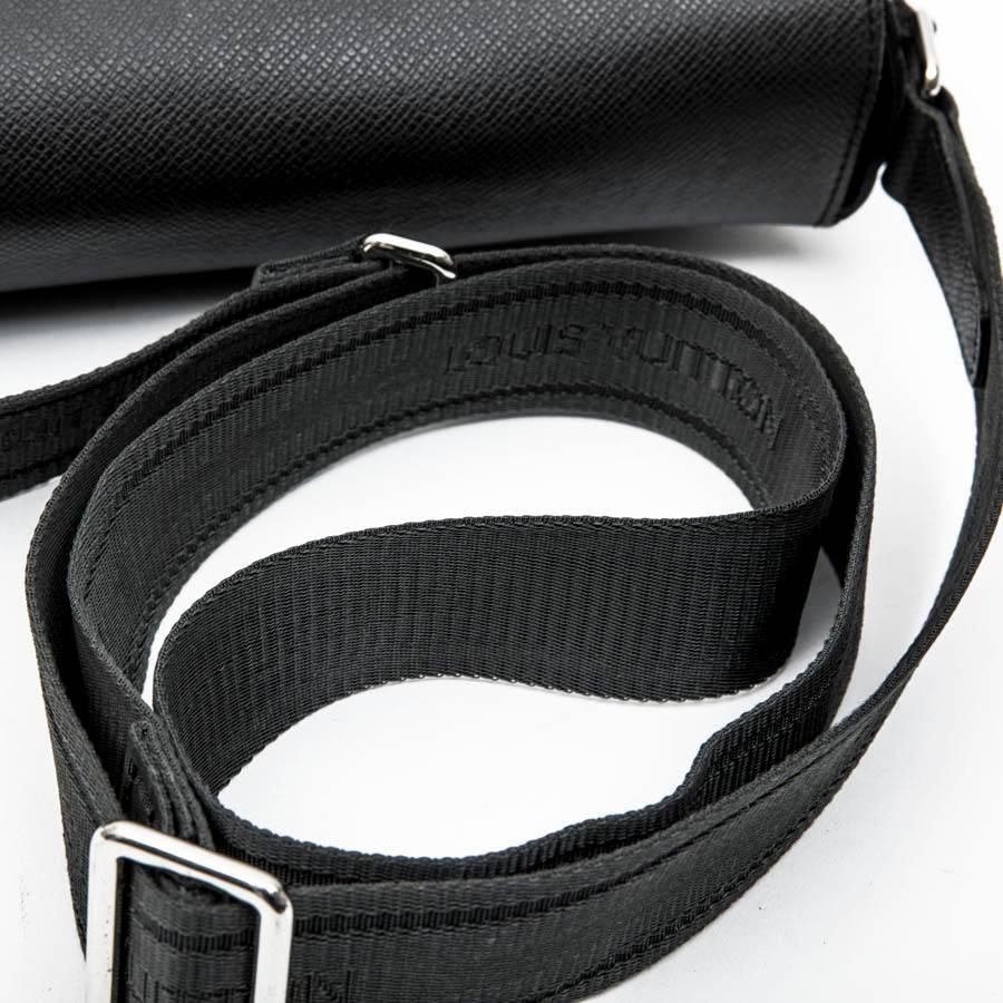 LOUIS VUITTON 'Roman' Flap Bag in Slate Color Taiga Leather 3