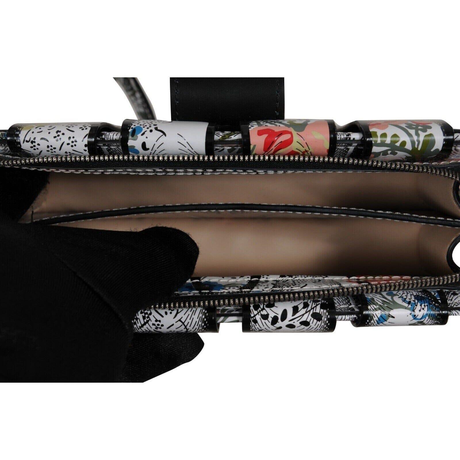 Louis Vuitton - Petite pochette à bandoulière argentée à fleurs romantiques en vente 13