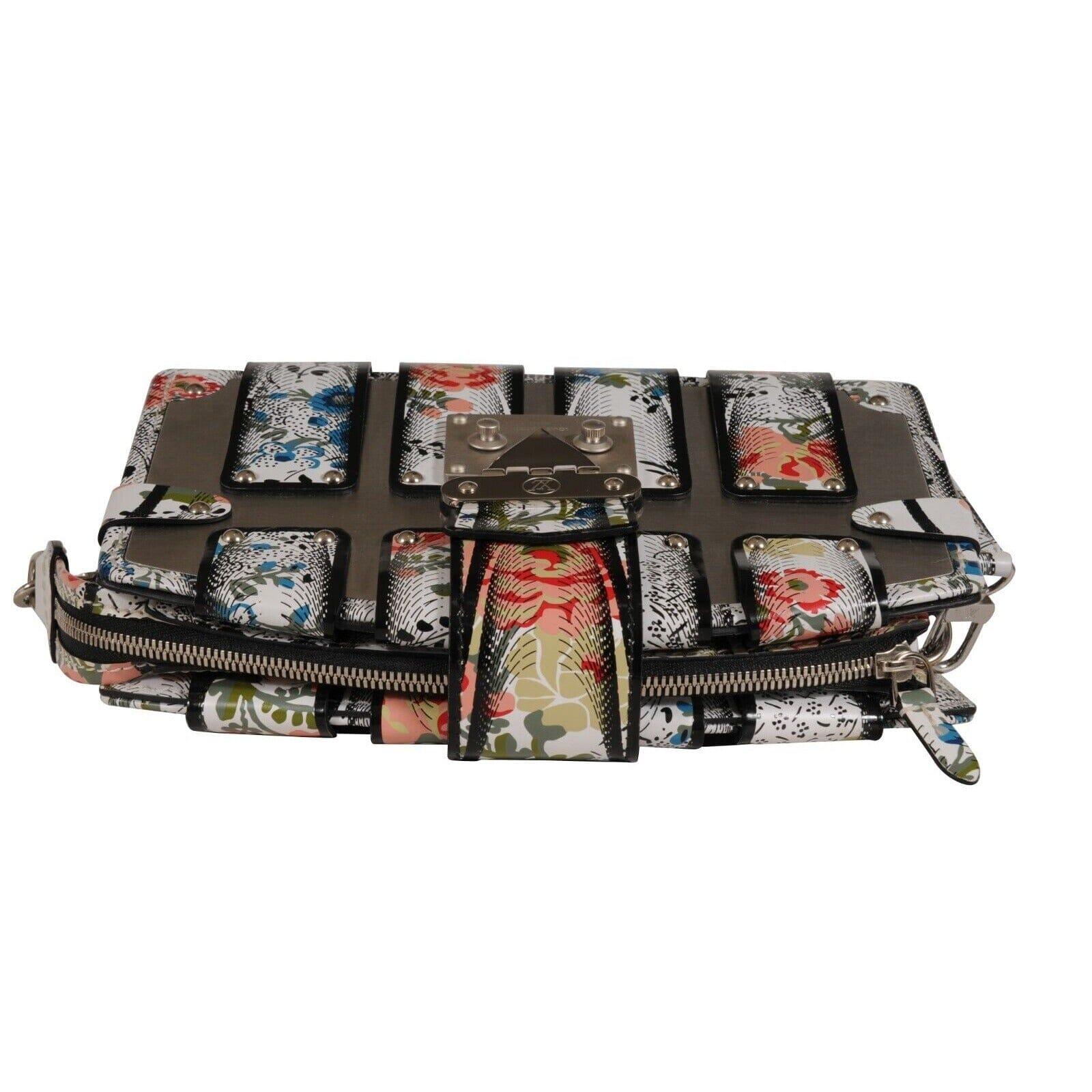 Louis Vuitton - Petite pochette à bandoulière argentée à fleurs romantiques en vente 14