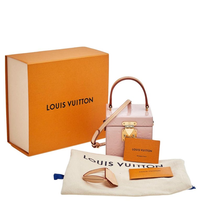 Louis Vuitton Rose Angelique Monogram Vernis Bleecker Bag at 1stDibs