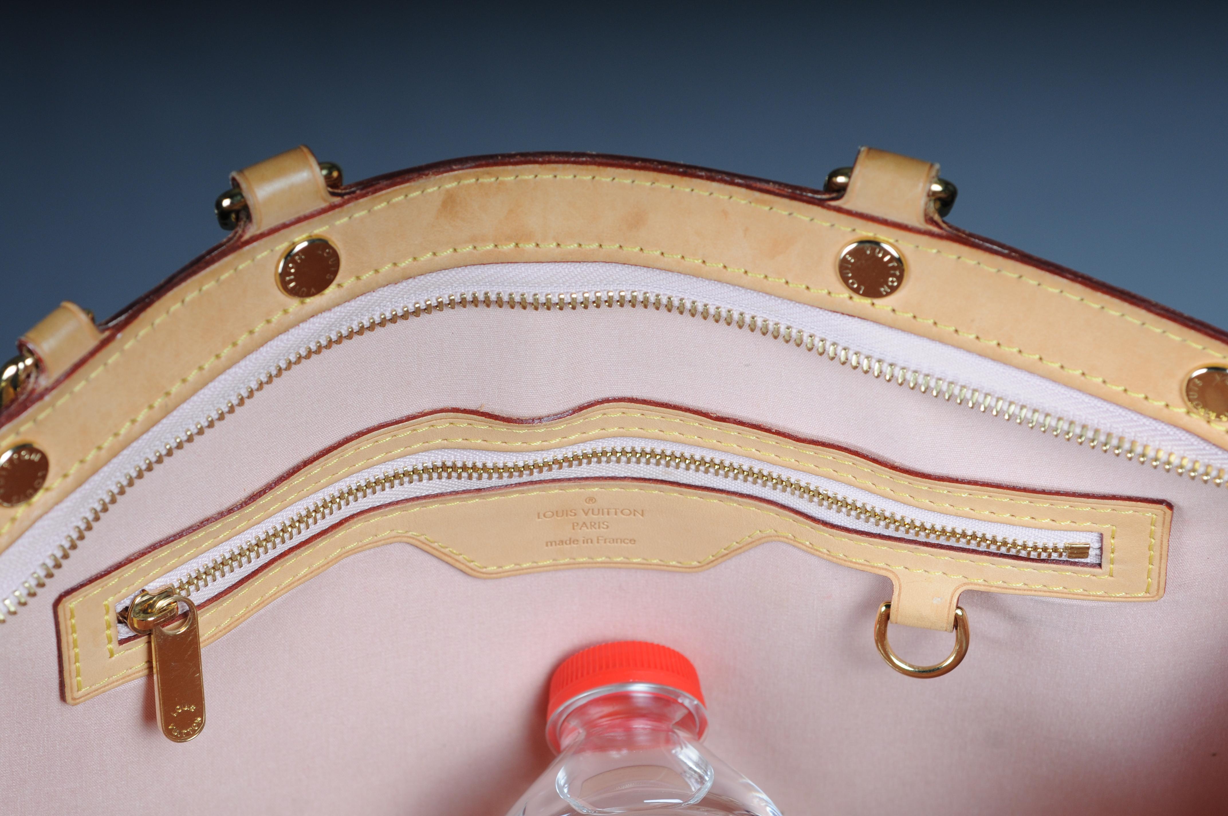 Louis Vuitton Rose Angelique Vernis MM Brea Bag Gold Hardware, 2015 For Sale 8