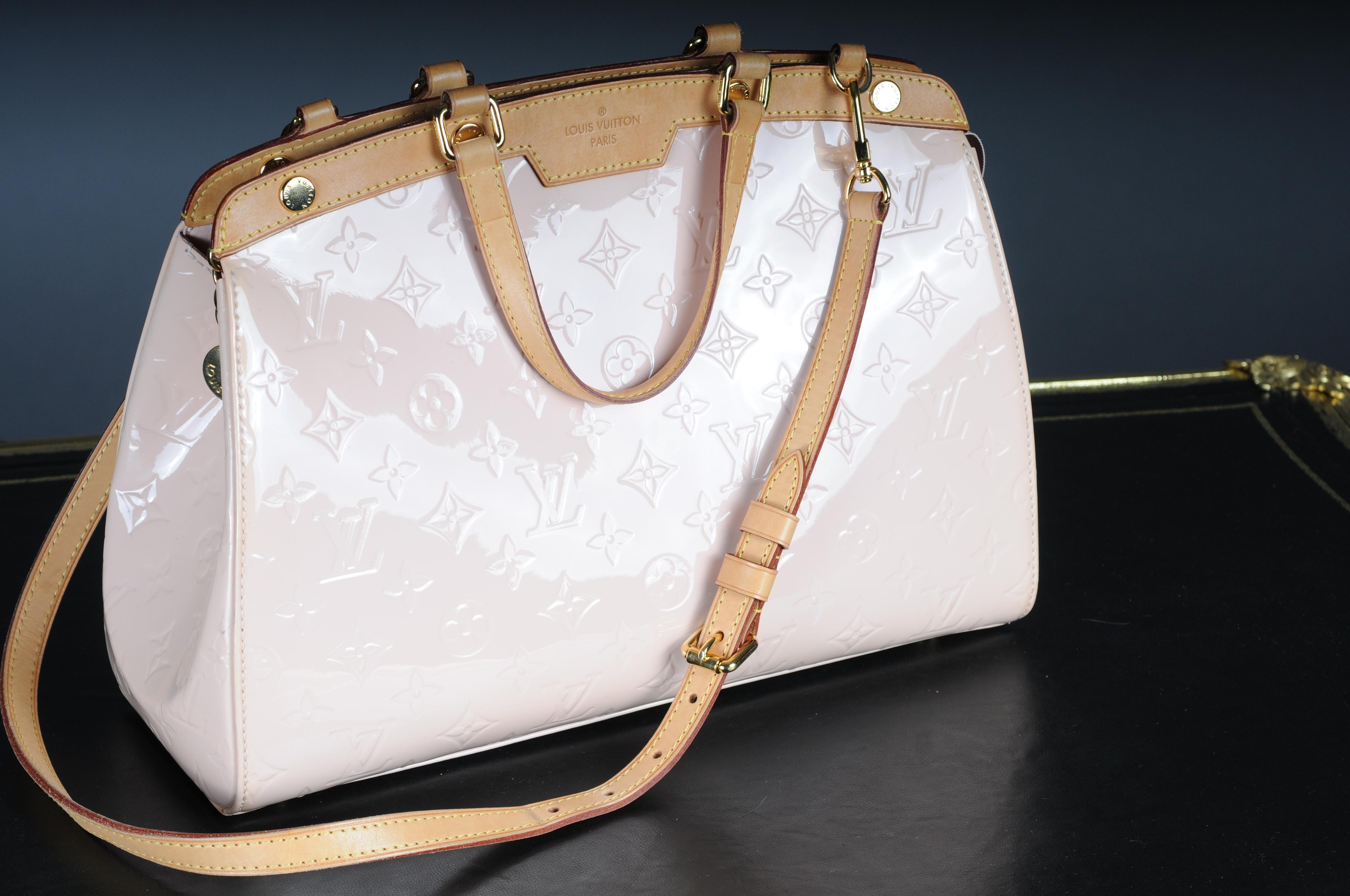 Louis Vuitton Rose Angelique Vernis MM Brea Bag Gold Hardware, 2015 For Sale 5