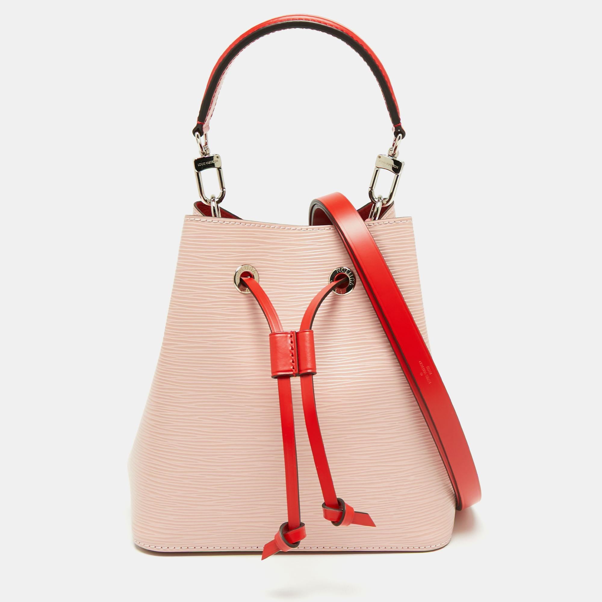Louis Vuitton Rose/Ballerine Epi Leather NeoNoe BB Bag In Excellent Condition In Dubai, Al Qouz 2
