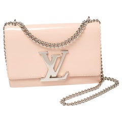 Louis Vuitton - Sac Louise MM en cuir verni rose Ballerine à chaîne