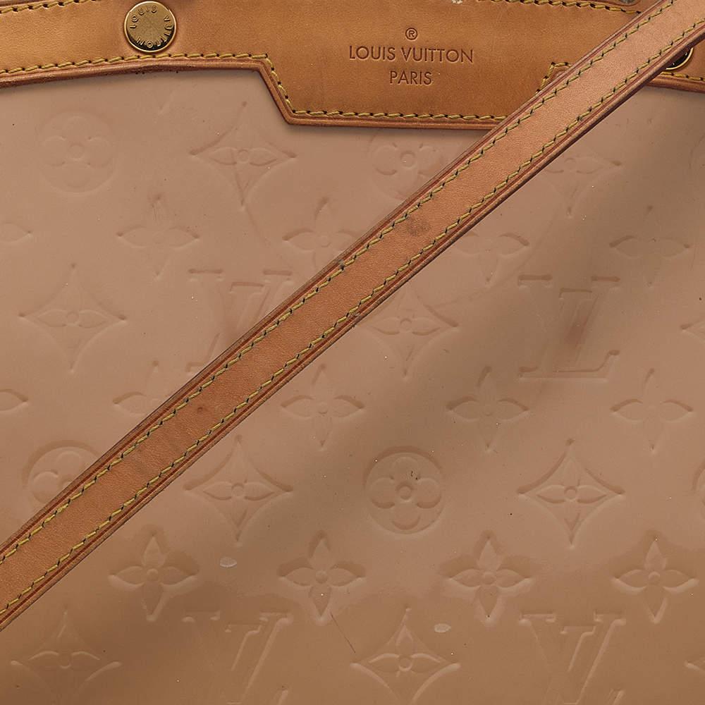 Louis Vuitton Rose Florentine Monogram Vernis Brea GM Bag In Good Condition For Sale In Dubai, Al Qouz 2