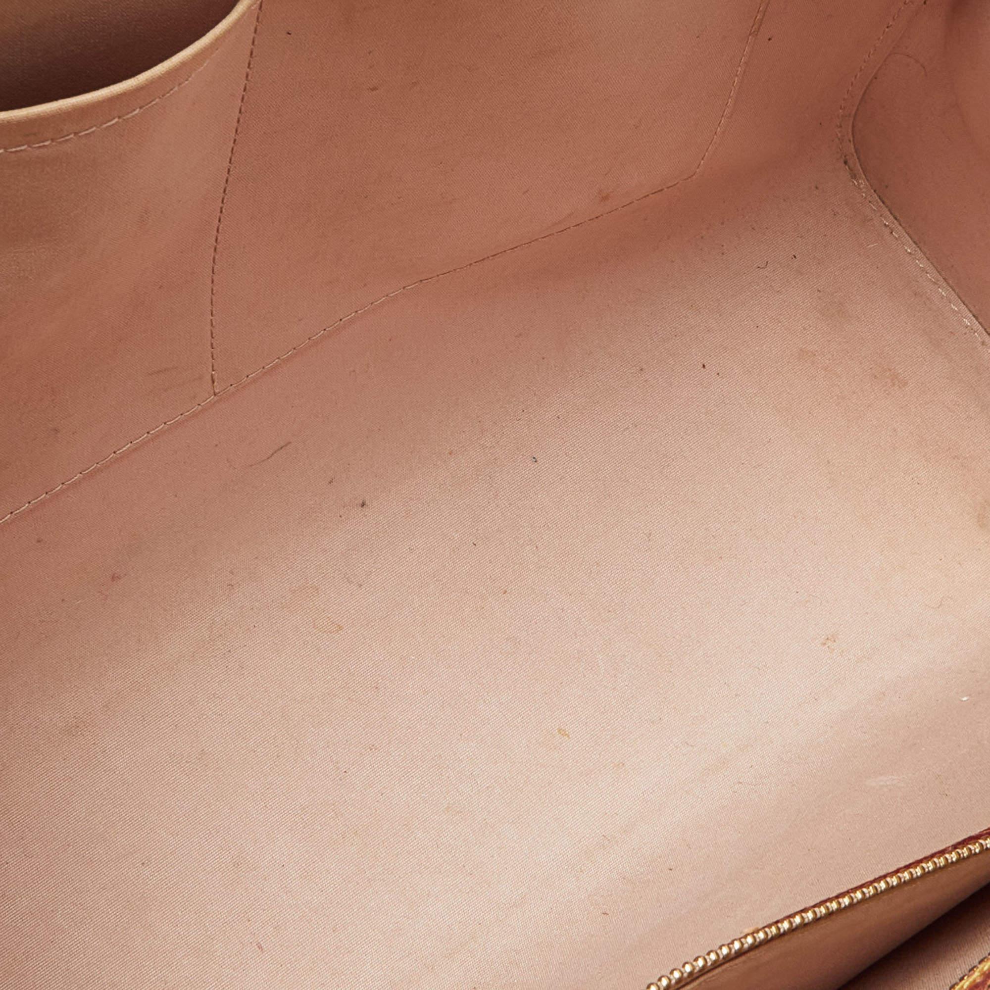 Louis Vuitton Rose Florentine Monogram Vernis Brea MM Bag For Sale 7