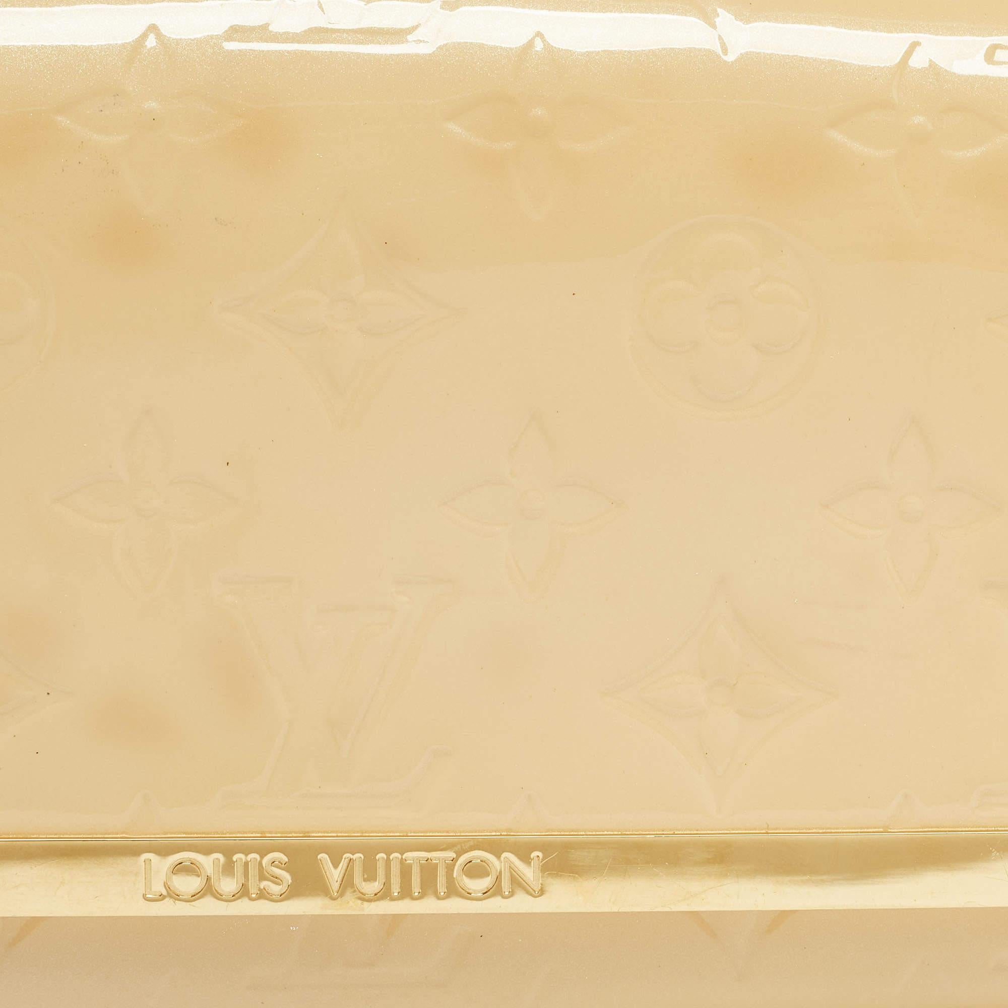 Women's Louis Vuitton Rose Florentine Monogram Vernis Rossmore MM Bag For Sale