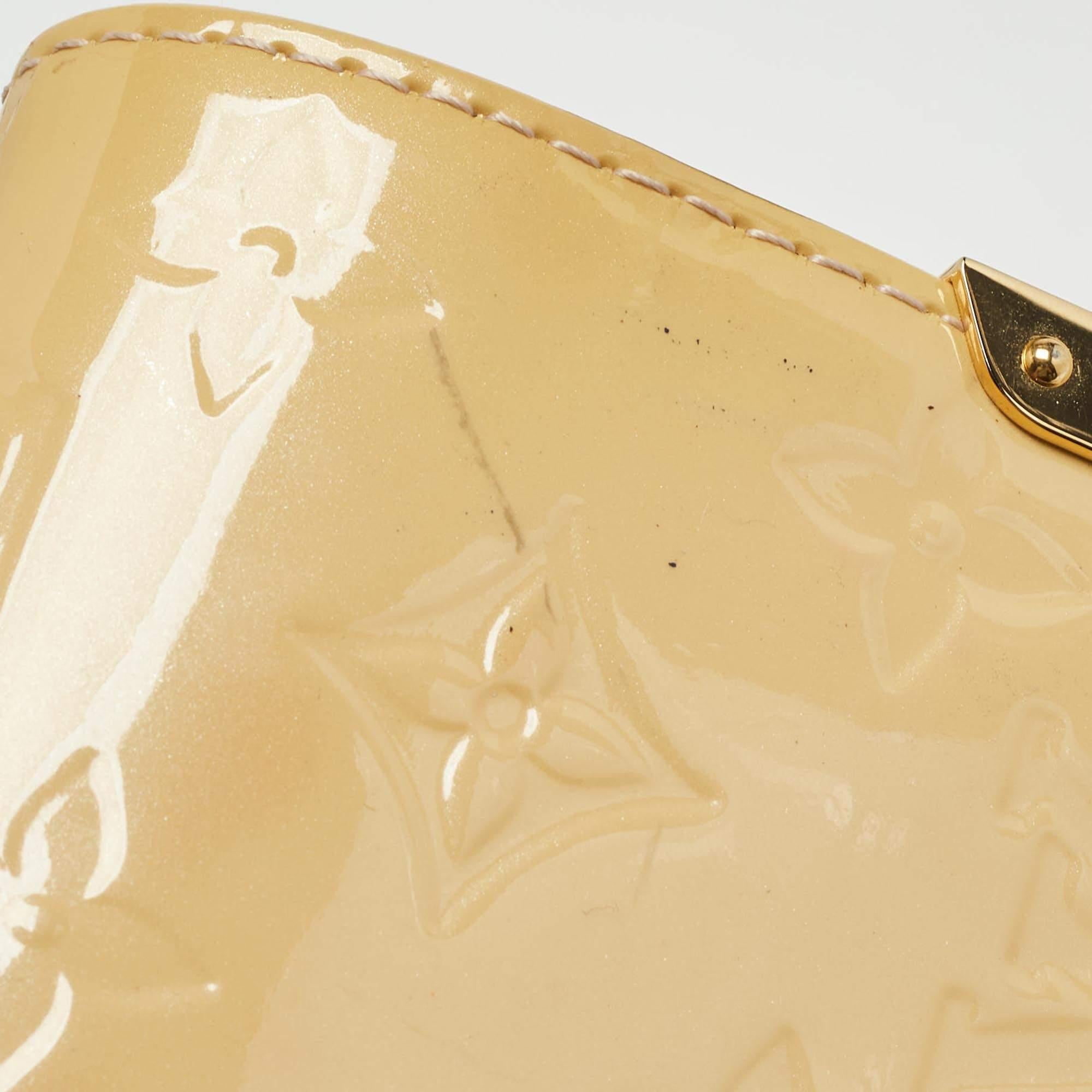 Louis Vuitton Rose Florentine Monogram Vernis Rossmore MM Bag For Sale 3