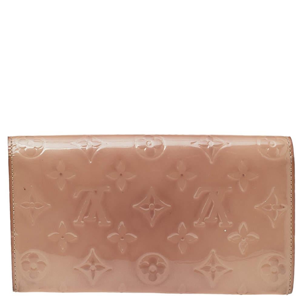 Louis Vuitton Rose Florentine Monogram Vernis Sarah Wallet In Fair Condition In Dubai, Al Qouz 2