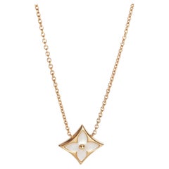 Pendentif « Blossom Star » Louis Vuitton en or rose et nacre