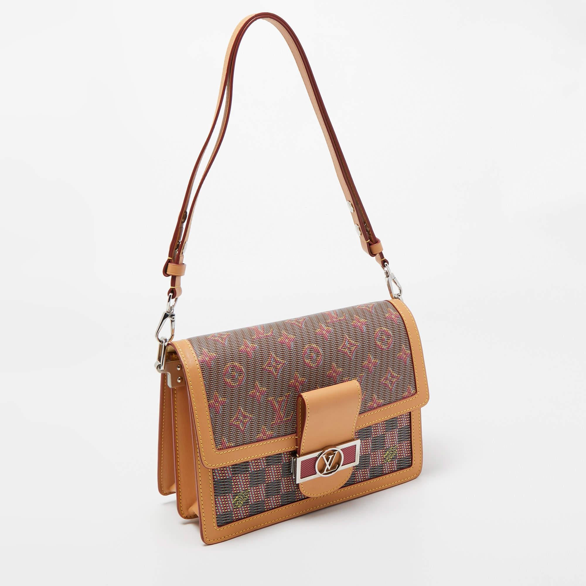 Designer bags are ideal companions for ample occasions! Here we have a fashion-meets-functionality piece crafted with precision. It has been equipped with a well-sized interior that can easily fit all your essentials.

Includes: Info Booklet,