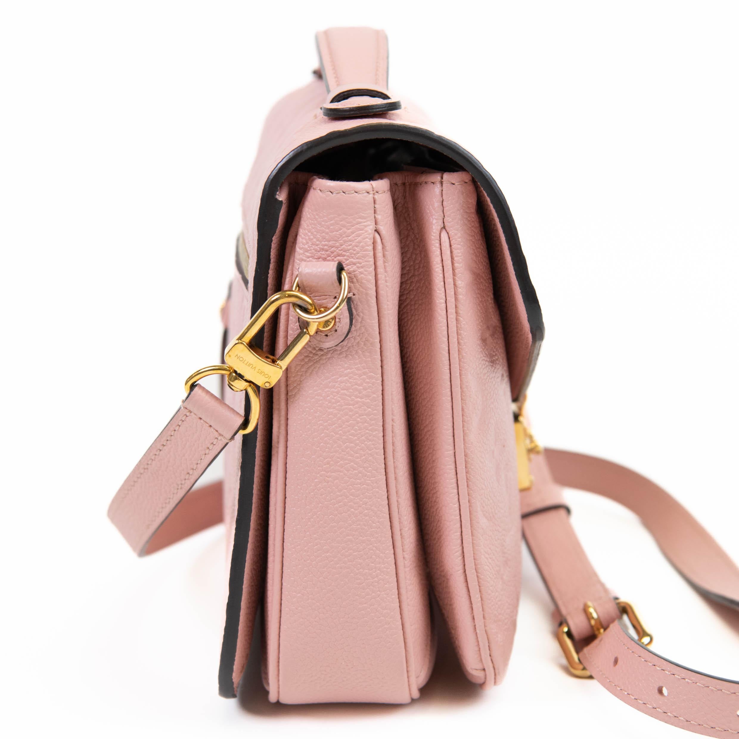 Louis Vuitton Rose Poudre Empreinte Leather Pochette Metis Shoulder Bag In Excellent Condition In Corona Del Mar, CA