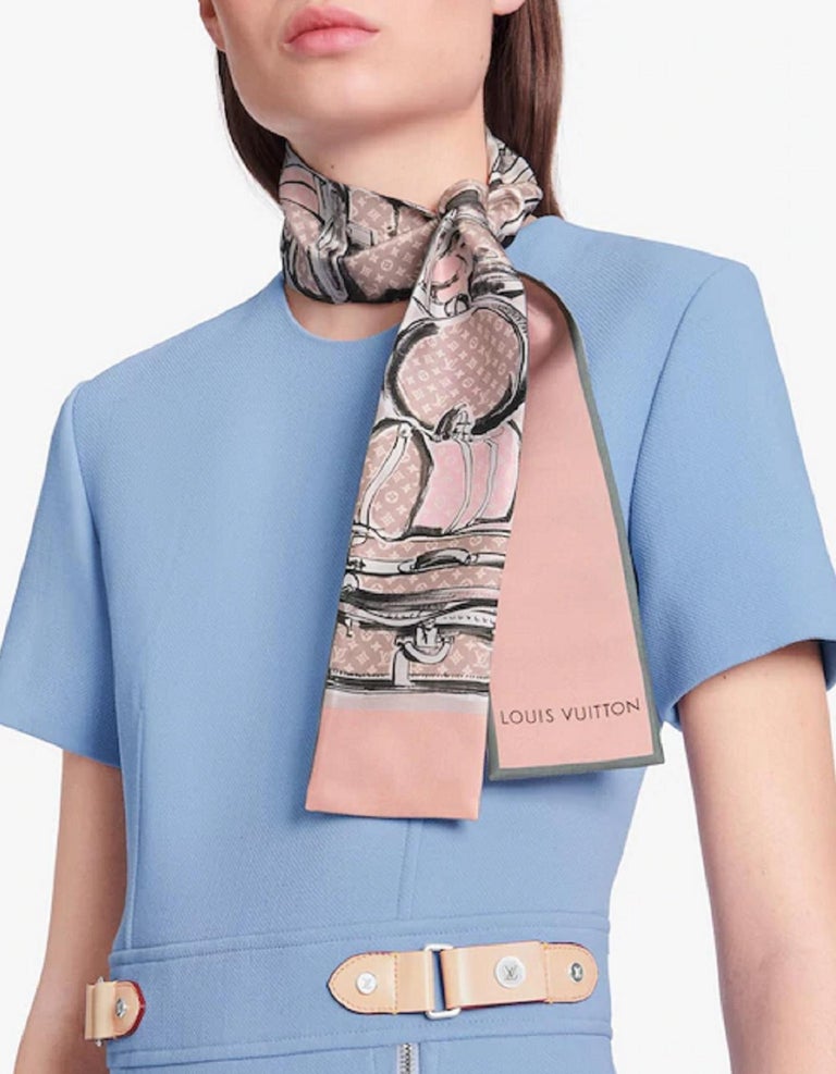 louis vuitton silk scarf how to wear